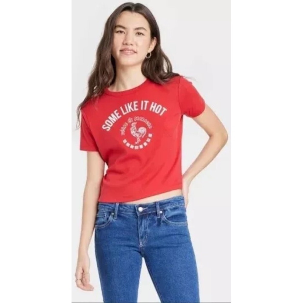 Sriracha Womens Red Semi-Crop Hot Sauce Tee Shirt T-Shirt Small NWT